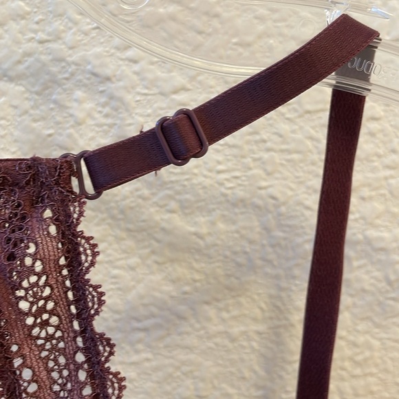 Auden Racerback Bra - Plum - Picture 4 of 12